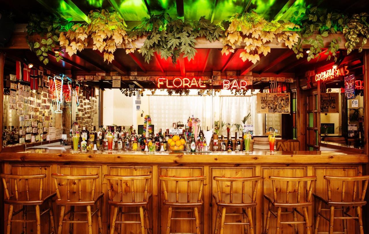 Floral Hotel Херсонисос Екстериор снимка
